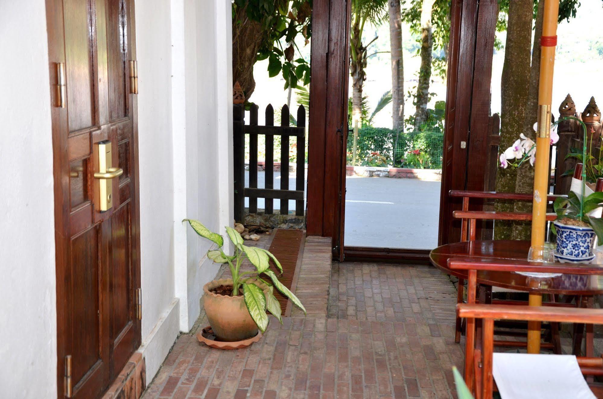 Mekong Riverview Hotel Luang Prabang Esterno foto